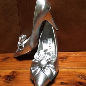 New silver evening ladies high heel shoes